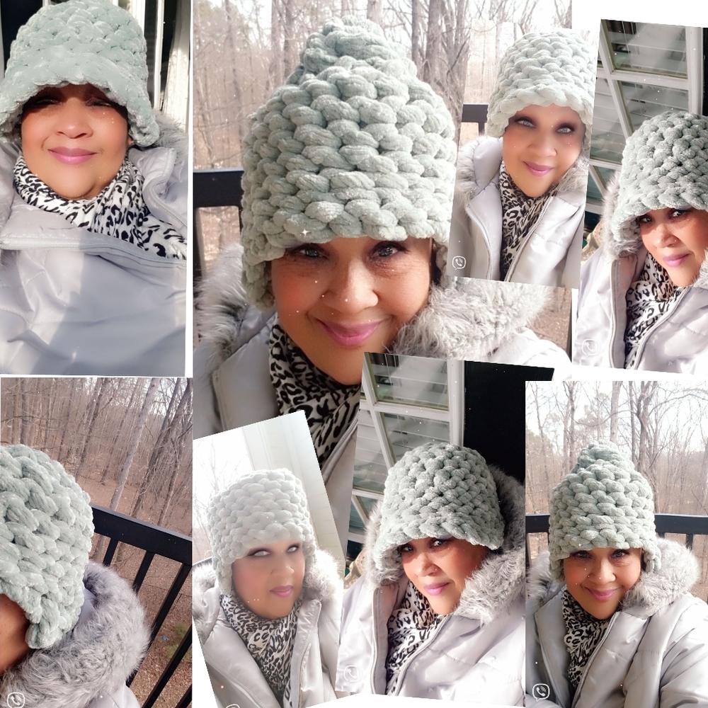 Hat Woman's Delux Hand Knotted